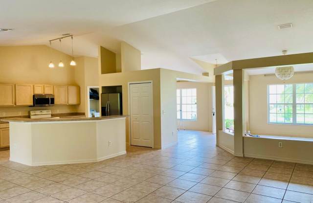5952 NW Baynard Drive Gallery 4