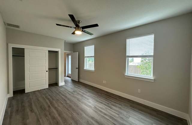 LUXURY 3-BEDROOM ALAMO HEIGHTS TOWNHOME Gallery 4