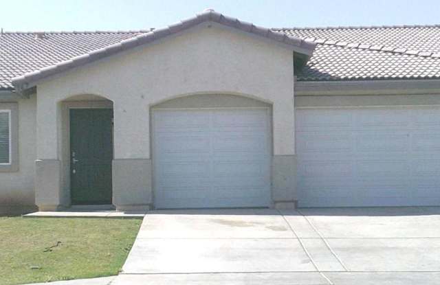 Heber Large 4 bed / 3 Car Garage Coming Soon in Sept ! photos photos
