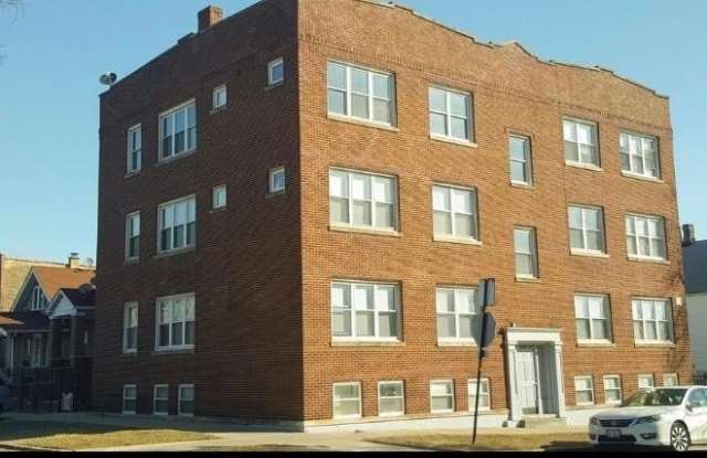 4954 W Dickens Street unit: 3 photos photos