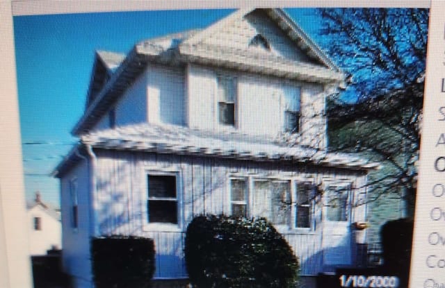 336 Earle Avenue - 336 Earle Avenue, Lynbrook, NY 11563