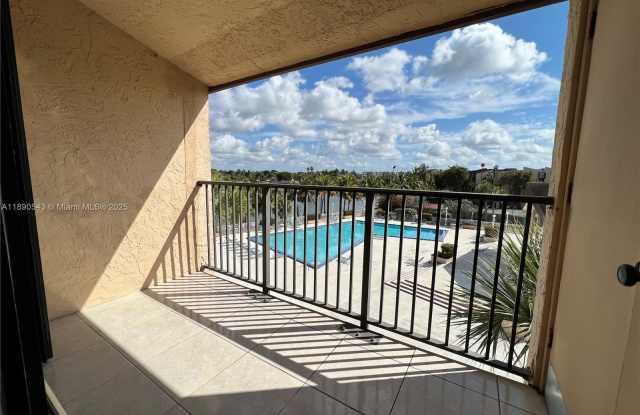 14415 N Kendall Dr photos photos