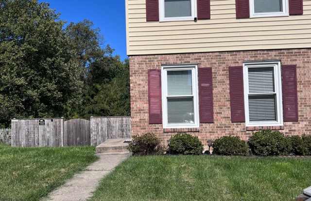 Charming 3Bed/1.5Bath Townhouse in Carney photos photos