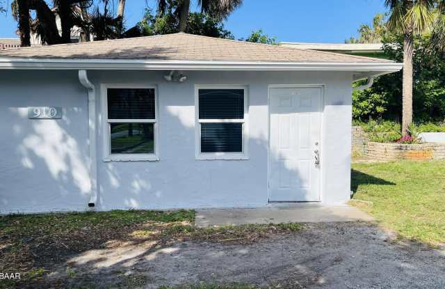 914 N Wild Olive Avenue photos photos