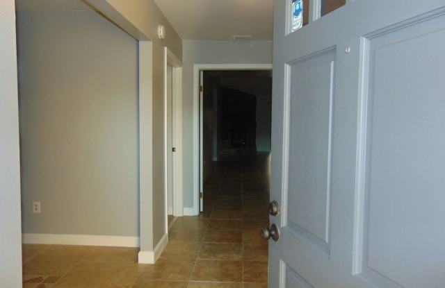 18315 Cypress View Way Gallery 4