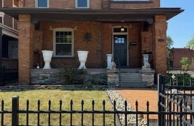 463 Wilson Avenue - 463 Wilson Avenue, Columbus, OH 43205