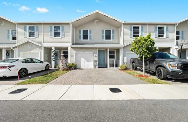 1848 SE 9th Ave - 1848 Southeast 9th Avenue, Homestead, FL 33034 1848 SE 9th Ave - 1848 Southeast 9th Avenue, Homestead, FL 33034