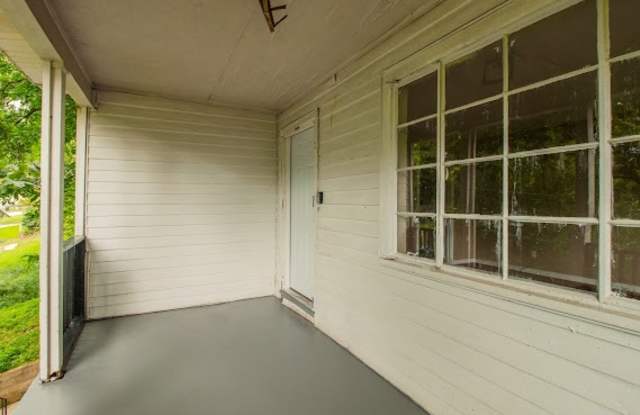 836 Vanderbilt Street Gallery 2