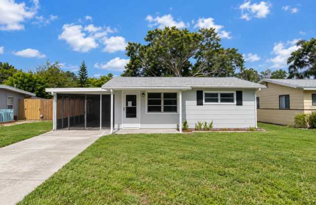 Coming Soon! 2 Bedroom, 1 Bathroom Home for Rent in St Petersburg! photos photos Coming Soon! 2 Bedroom, 1 Bathroom Home for Rent in St Petersburg! photos photos