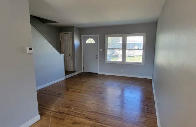 3 Bed 1 Bath Townhouse photos photos