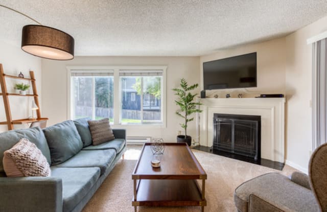 612 4th St - 612 4th Street, Kirkland, WA 98033