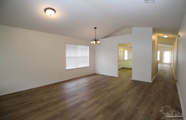 3044 Illinois Pl Gallery 4