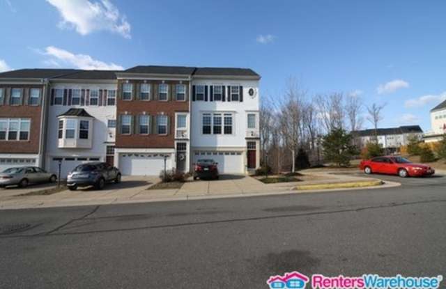 16872 Sea Lawn Plaza Gallery 3