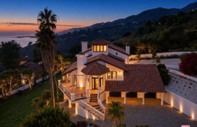 3909 Villa Costera Gallery 3