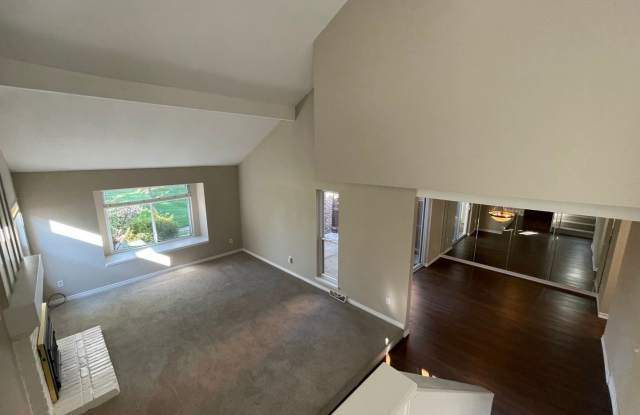 7510 Rosemary Circle Gallery 4
