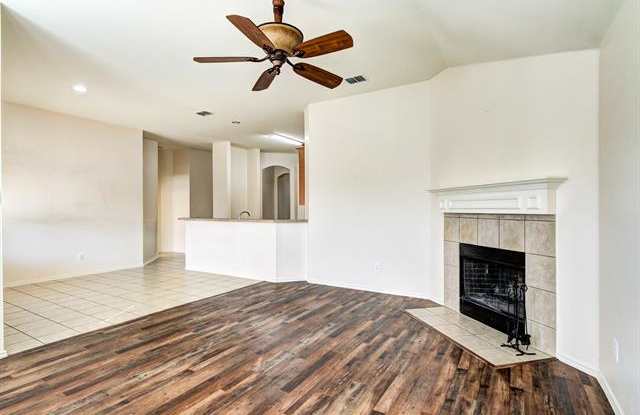 1821 White Pine Trail Gallery 3