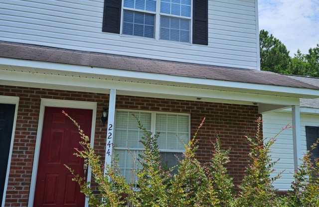 Affordable Townhome In Hunter's Creek! photos photos