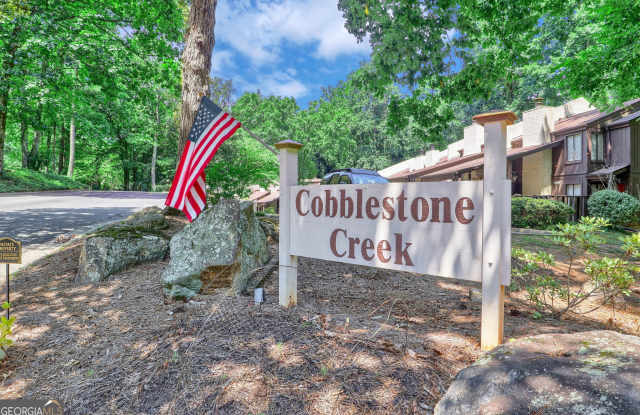 96 Cobblestone Creek Gallery 3