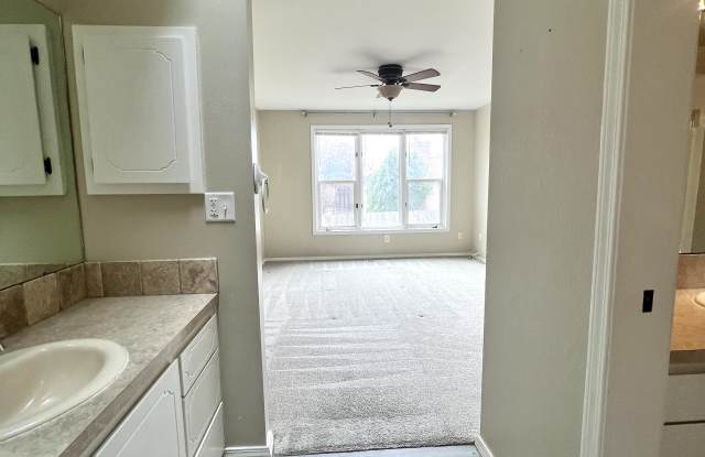 5751 West Fortress Court Gallery 3