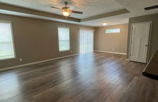 3 Bedroom Single Family Home Gallery 4