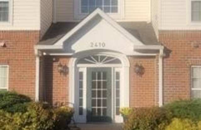 2410 CHESTNUT TERRACE Court photos photos