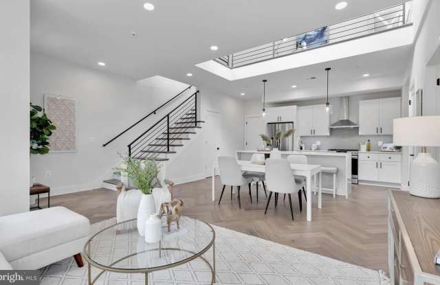 4315 HARRISON Street NW unit: 7 photos photos