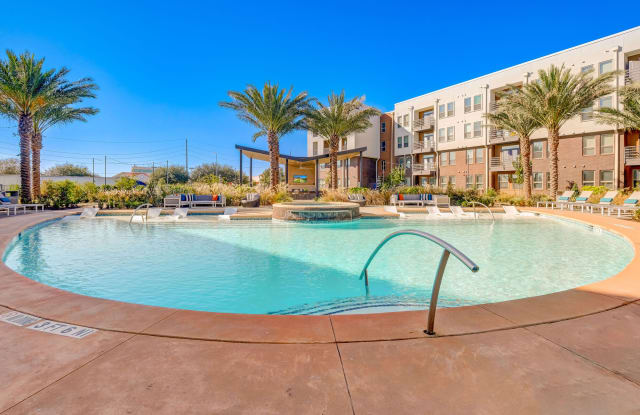 Encore Motif At Grand Crossing photos photos