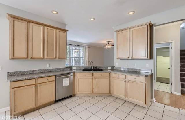 6214 Interbay Avenue Gallery 3