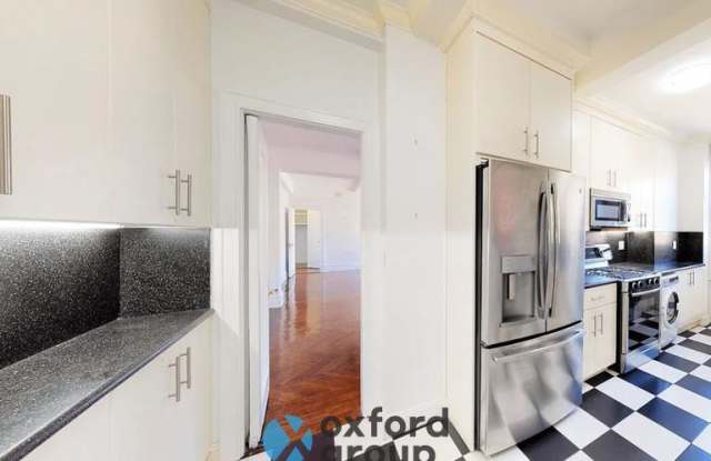 237 East 77th Street Gallery 1