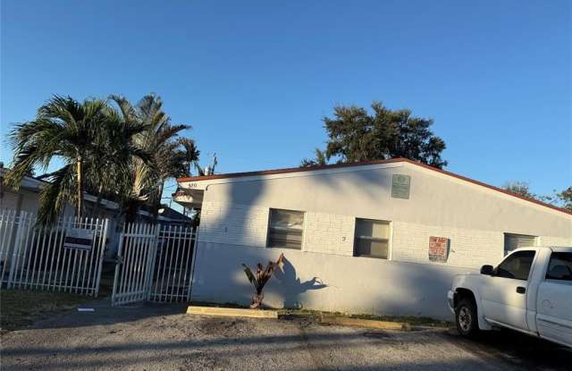 720 SW 7th St photos photos