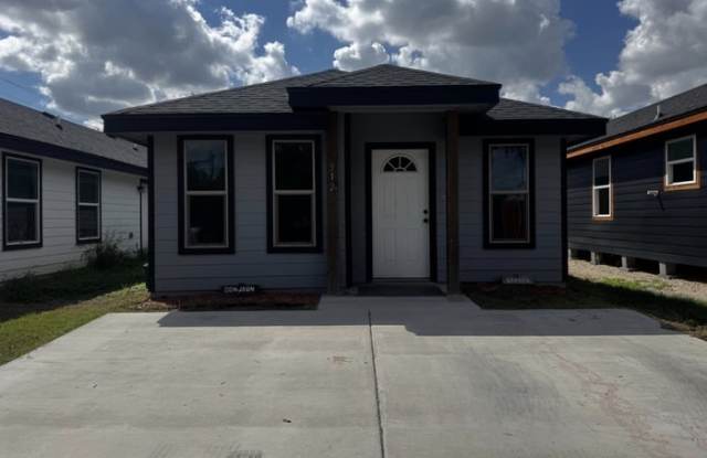 512 East Los Torritos Street photos photos