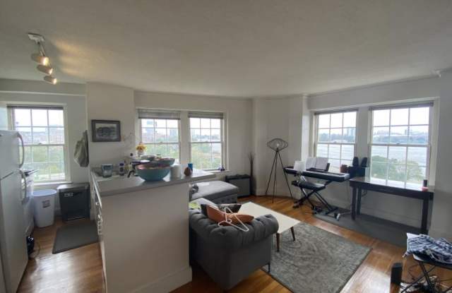 534 Beacon St. Gallery 2