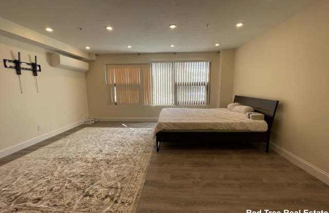 1028 Commonwealth Avenue photos photos