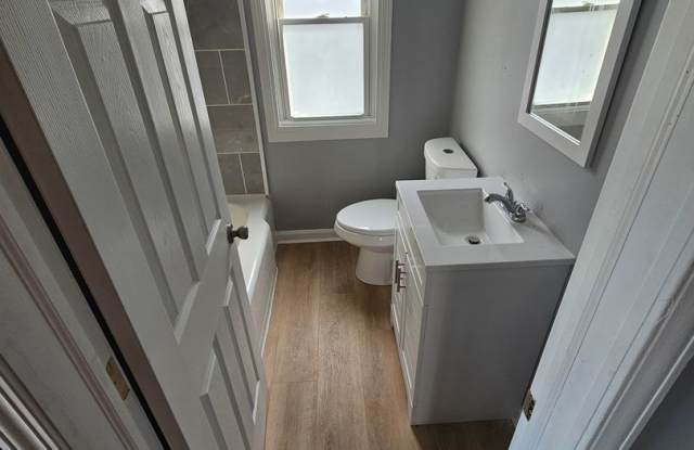 4196 Buckingham 3 BEDS  1 BATH FOR RENT! photos photos