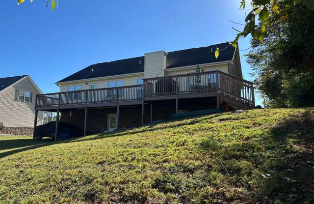 4 Bedroom/3 Bathroom House in Kingsport, TN Gallery 3