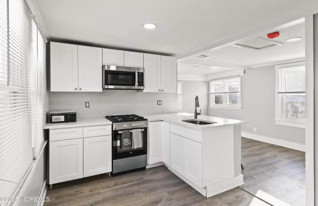 324 Mccabe Avenue photos photos