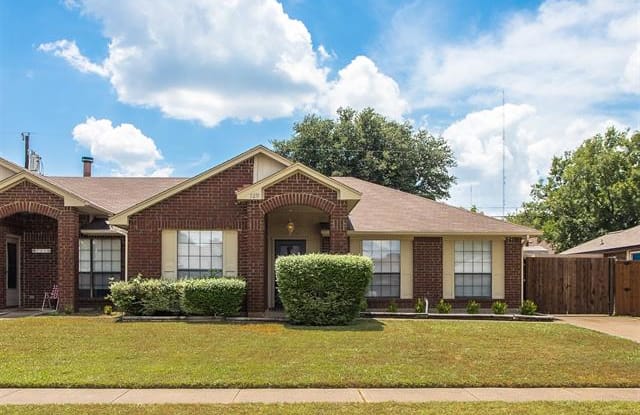 720 Ballard Street - 720 Ballard Street, Cedar Hill, TX 75104
