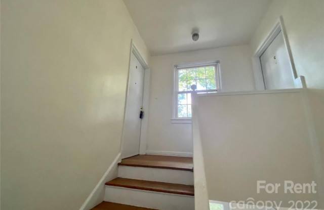 343 Wakefield Drive Gallery 3