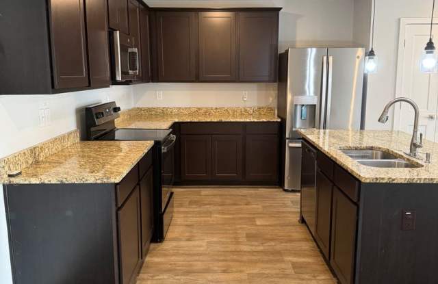 4 Bed 2.5 Bath Home Gallery 3
