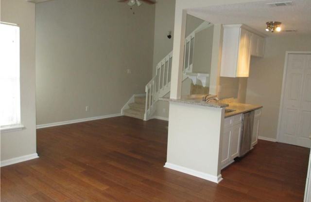 407 Hawkstone Way Gallery 3