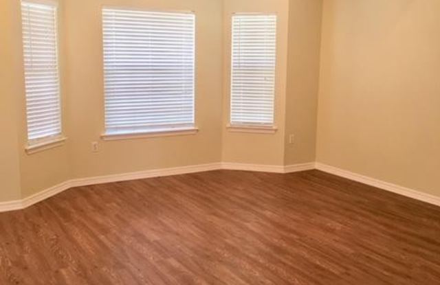 2279 Whispering Pines Boulevard Gallery 3