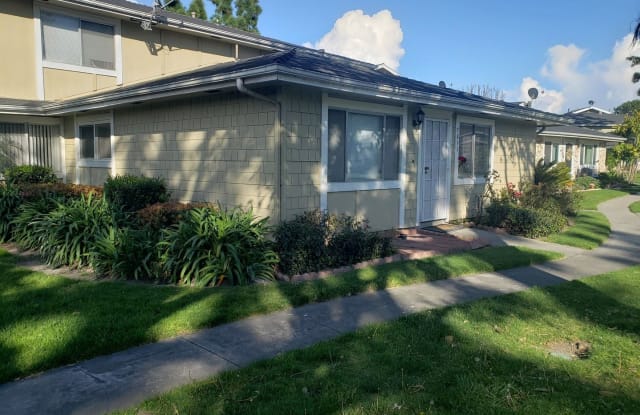 7811 Arbor Cir  #101A - 7811 Arbor Circle, Huntington Beach, CA 92647