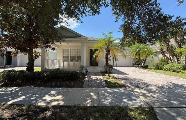 Come View This Amazing 3 Bed 2 Bath Single Family Home for Rent in Windermere, FL! photos photos