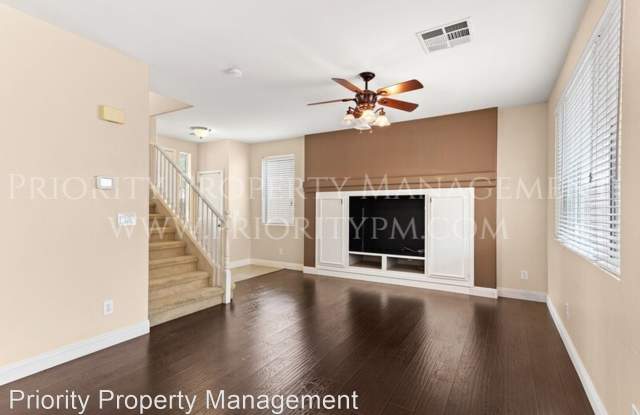 9592 Delivery Ave, Gallery 3