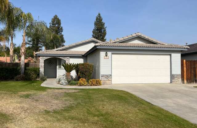 SOUTHWEST BAKERSFIELD- POOL - 8304 Essex Court, Bakersfield, CA 93311