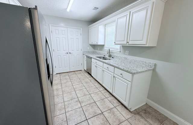 309 Eagle Pointe Drive Gallery 3