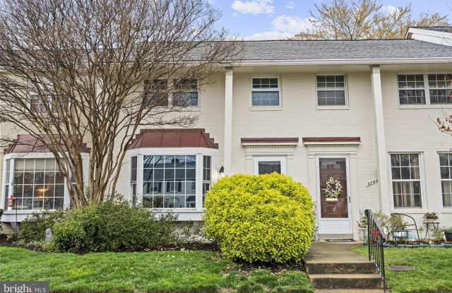 3742 JASON Avenue Gallery 3