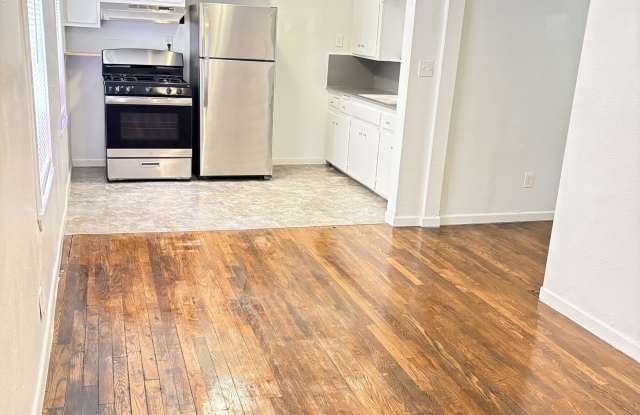 704 Baylor St photos photos