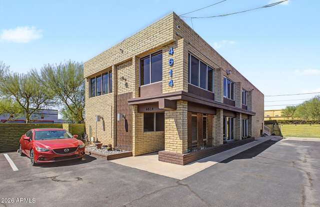 4614 N 7TH Street Gallery 1