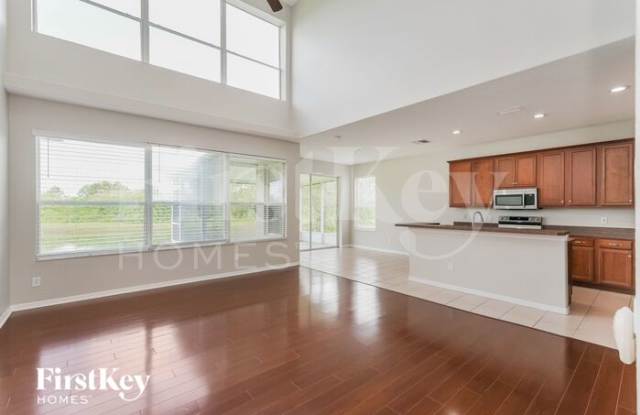 6718 Gulford Crest Drive Gallery 2